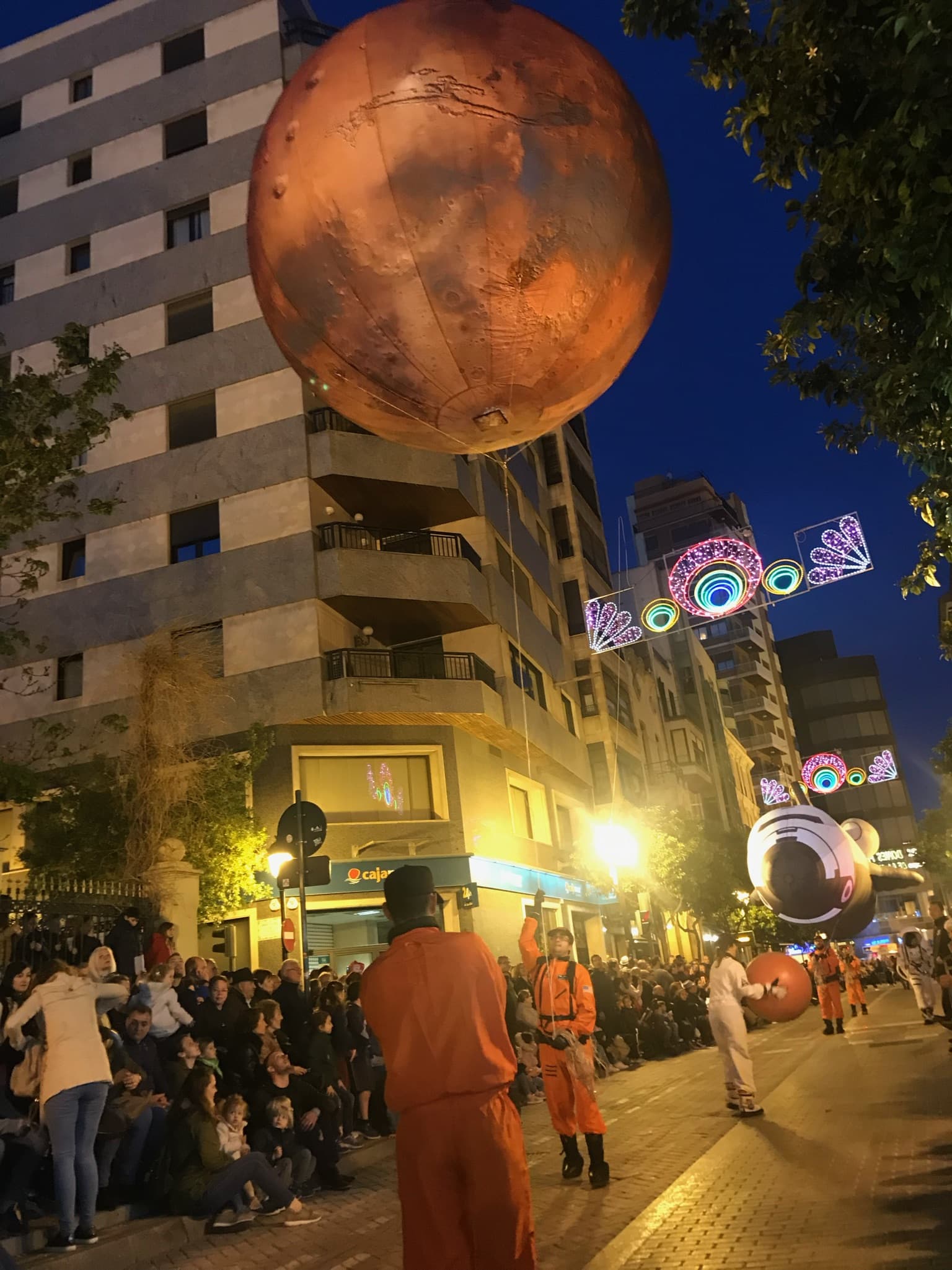 DESFILE DE ANIMACIÓN 🎭 👨🏻‍🎤